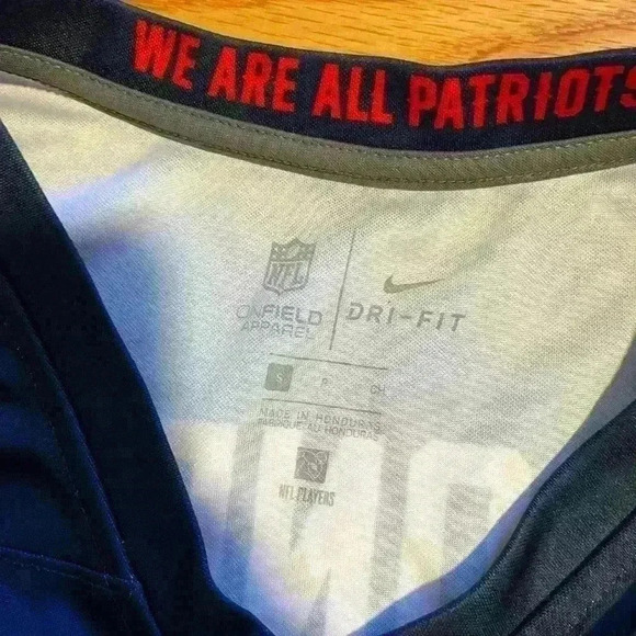 Mac Jones NFL jersey Patriots - Picture 3 of 4